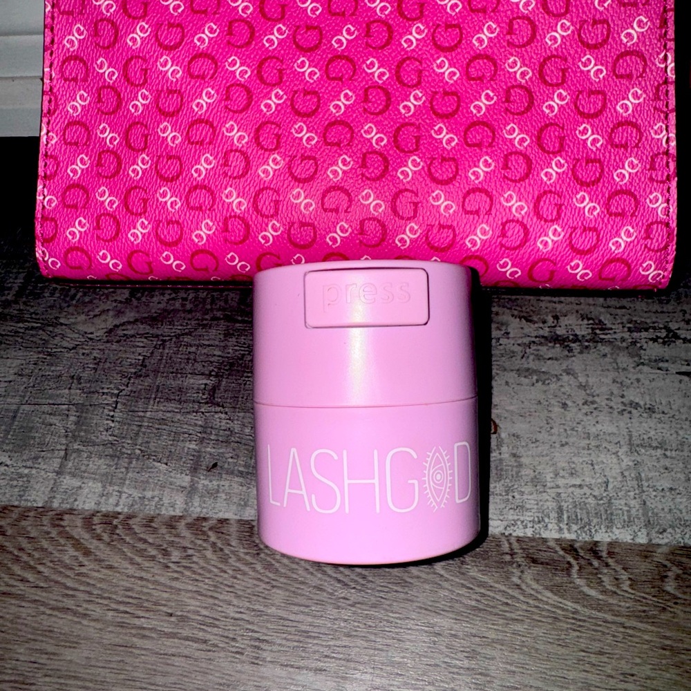 LashGod Adhesive Holder